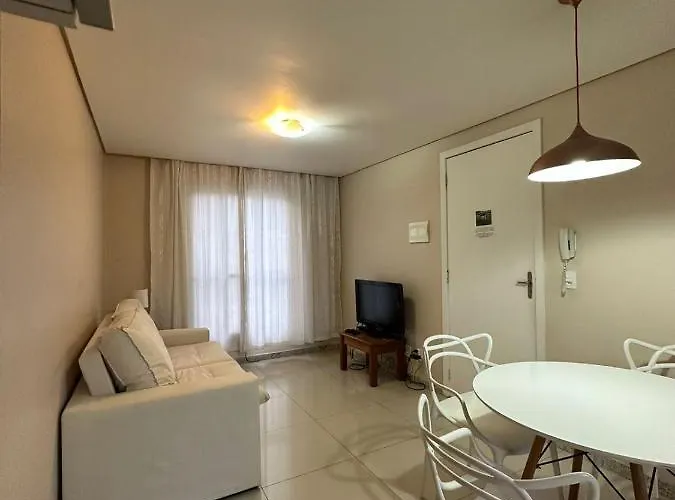 Apartamento Tranquilo Proximo Ao Aeroporto. Sem Taxa De Limpeza